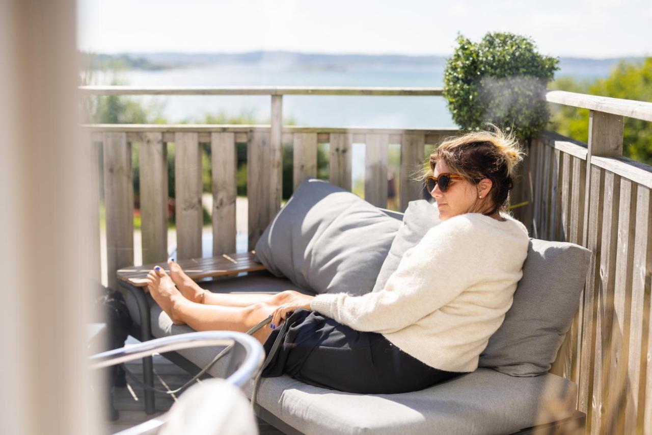 Surfviken Glamping And B&B ستينانغسوند المظهر الخارجي الصورة