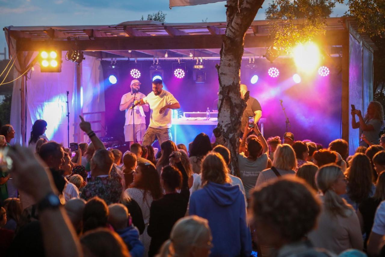 Surfviken Glamping And B&B ستينانغسوند المظهر الخارجي الصورة