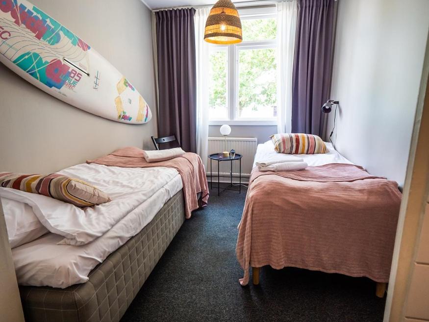 Surfviken Glamping And B&B ستينانغسوند المظهر الخارجي الصورة